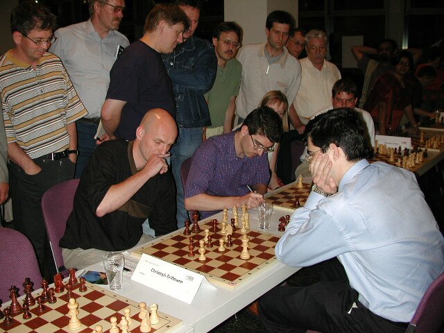Wladimir Kramnik beim Simultan bei den Chess Classic in Mainz